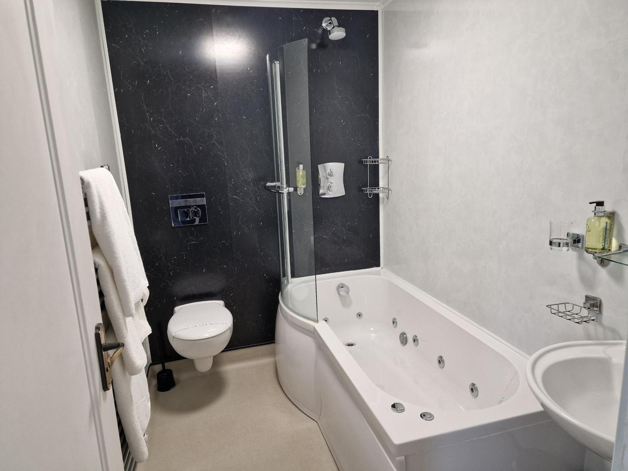 The Radnorshire Arms Hotel Presteigne エクステリア 写真